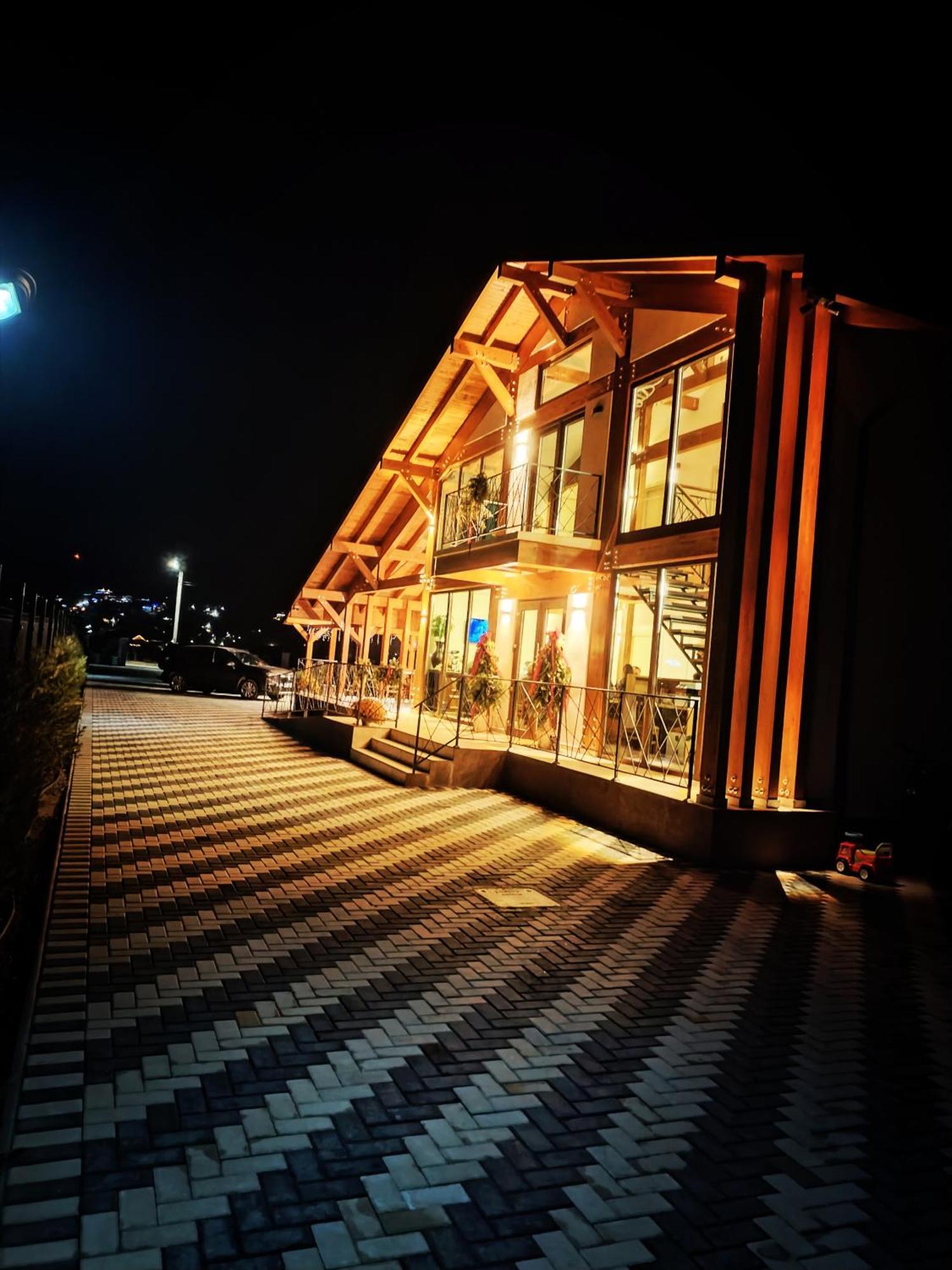 Pensiunea Subcarpati คาลิมาเนช ภายนอก รูปภาพ